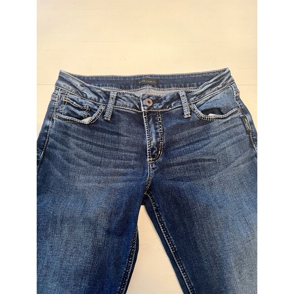 Silver Suki Straight Leg Jeans‎ Woman’s Size 31 Dark Wash Faded Whiskers - Picture 2 of 6